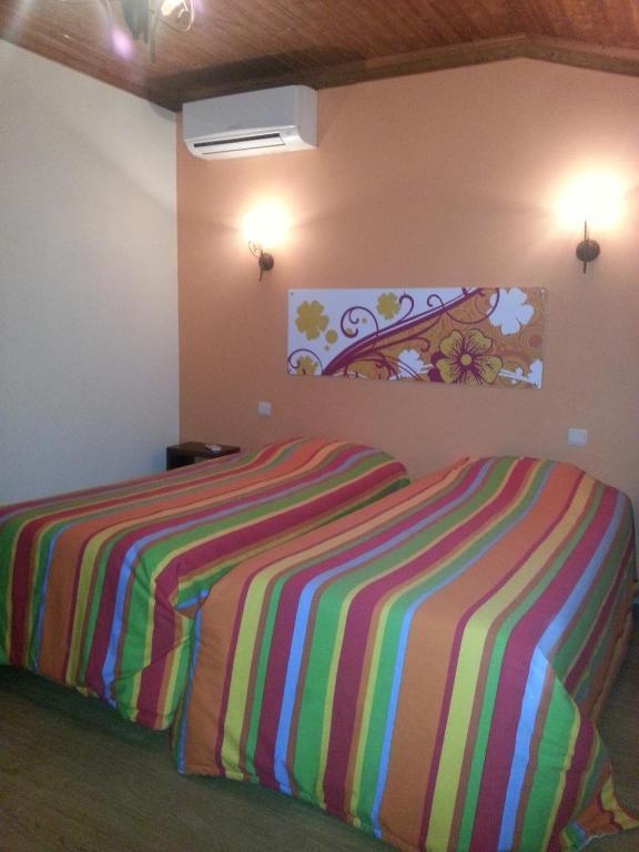 Pedras Lavradas Teixeira de Baixo Bilik gambar